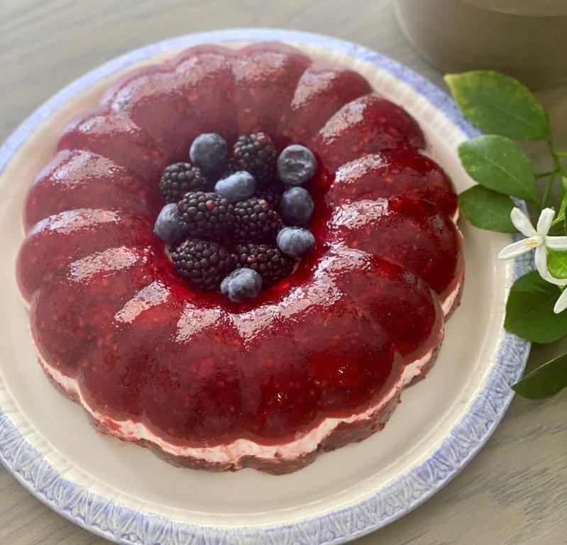 Colorful Jello Mold Recipes: Brighten Any Party & Table